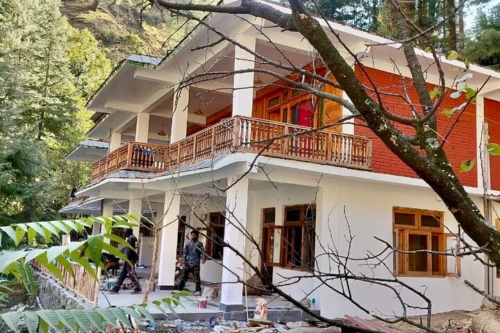 3 Days Luxury Himachal Tour : Ex-Delhi to Jibhi & Tirthan Valley