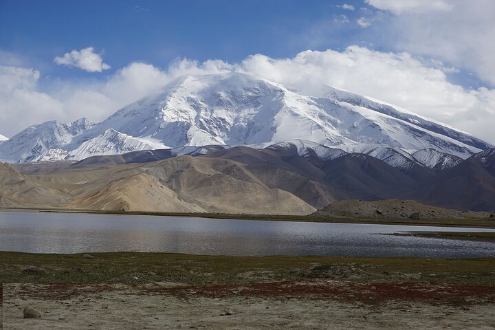 Day Trip to Baisha Lake and Karakul Lake with Private Car