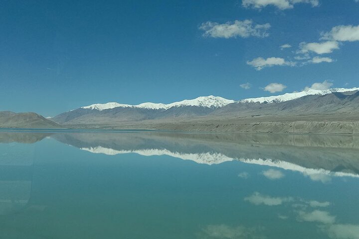 Day Trip to Baisha Lake and Karakul Lake with Private Car