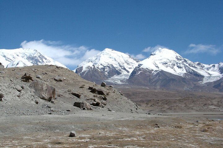 2 Day Tour to Tashkorgan with Baisha Lake and Karakul Lake