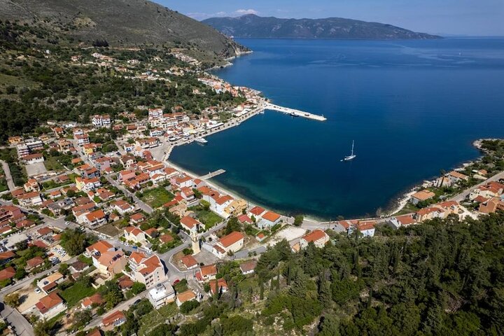 Discover the Highlights of Kefalonia Full-Day Tour