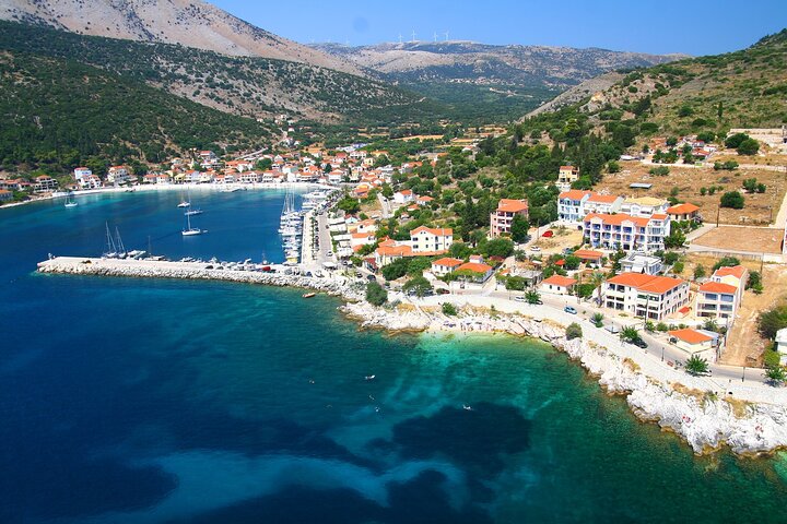 Discover the Highlights of Kefalonia Full-Day Tour
