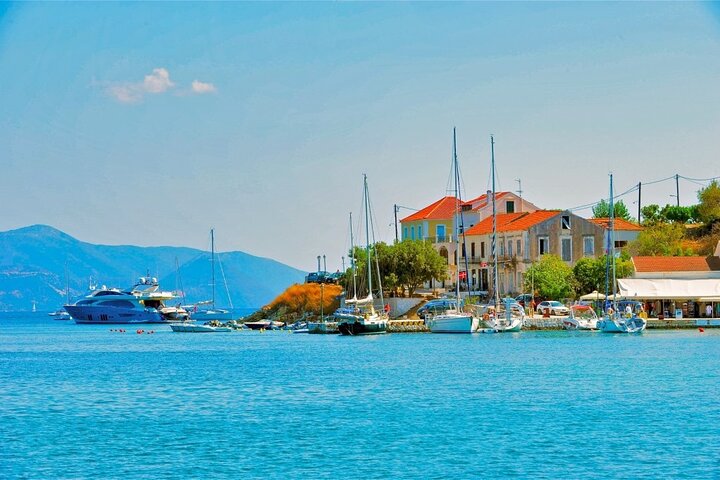 Discover the Highlights of Kefalonia Full-Day Tour