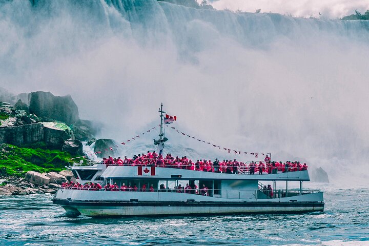 Niagara Falls Canada Day Tour From Toronto + Boat Cruise Option