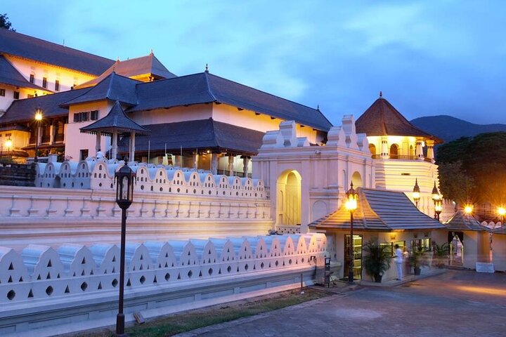 Kandy Day Tour from Galle