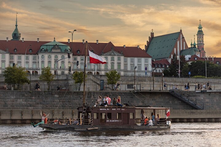 Discover Vistula River in Warsaw
