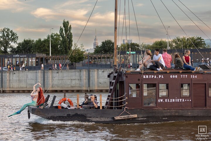 Discover Vistula River in Warsaw