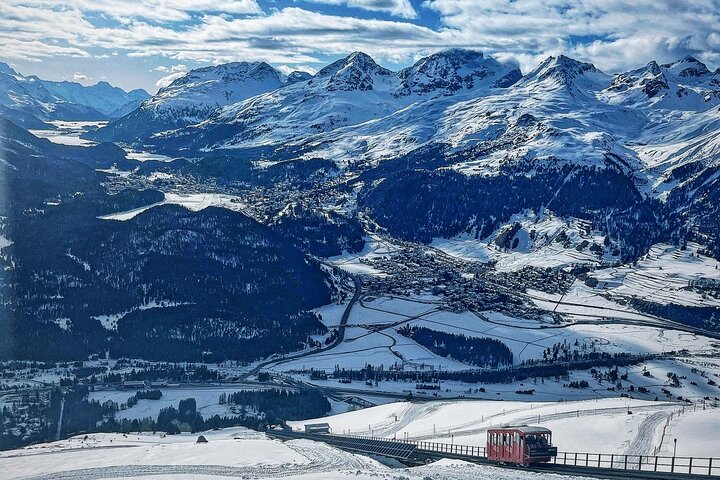 Panoramic Hike with Breathtaking View of the Engadine