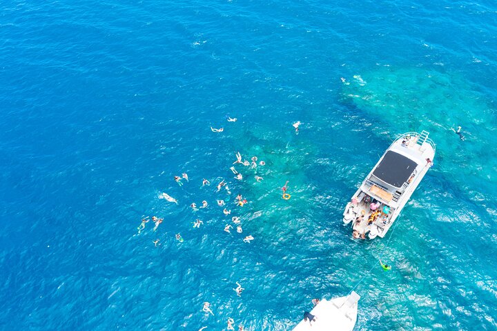 Beachcomber Island Escape - A Perfect Day in Paradise