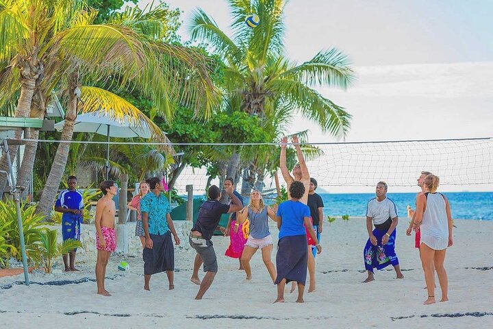 Beachcomber Island Escape - A Perfect Day in Paradise