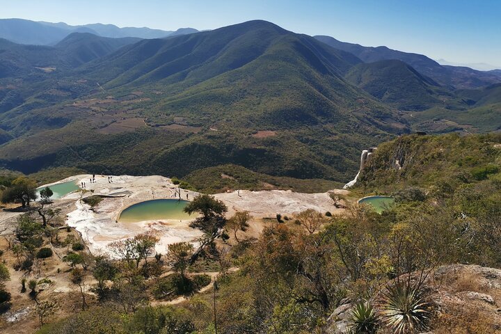 Tour Ruta Hierve el Agua, Tule, Mitla, Teotitlan and Mezcal