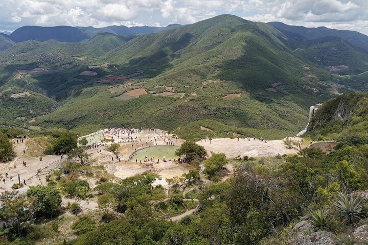 Tour Ruta Hierve el Agua, Tule, Mitla, Teotitlan and Mezcal
