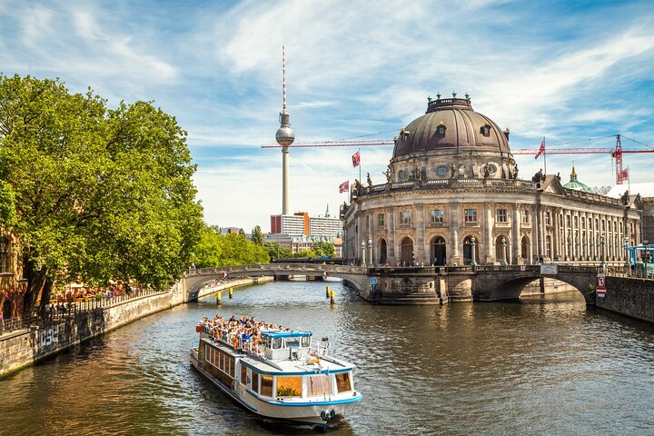All-in-One Berlin Shore Excursion from Warnemunde
