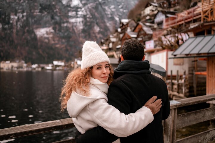 Private Vacation Photoshoot with Photographer in Hallstatt