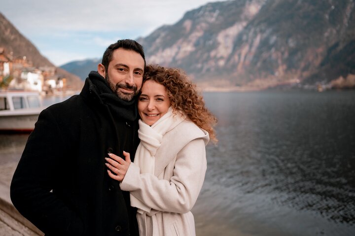 Private Vacation Photoshoot with Photographer in Hallstatt
