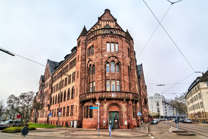 Explore Karlsruhe in 60 minutes with a Local