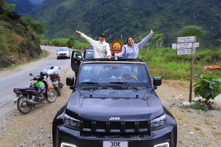 Ha Giang Open Air New Model Jeep Tour 2 Days 1 Night
