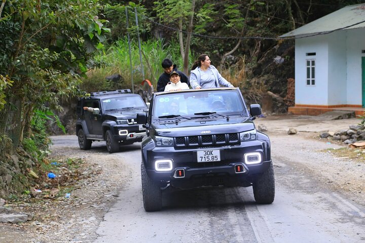 Ha Giang Open Air New Model Jeep Tour 3 Days 2 Night