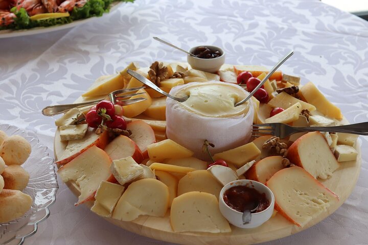 Douro Full Day Tour with Wine Tasting and Lunch