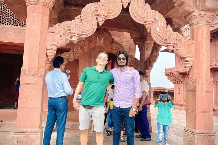 Skip The Line: Sunrise Taj Mahal & Agra Day Tour From Jaipur