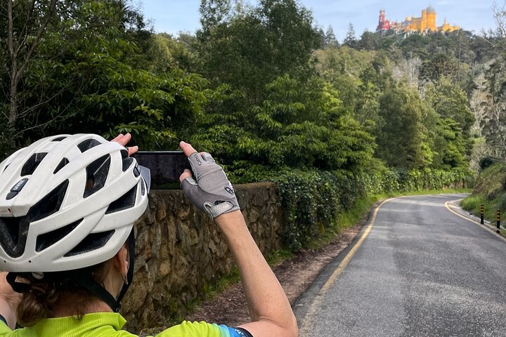 E-bike in the backroads of Cascais and Sintra