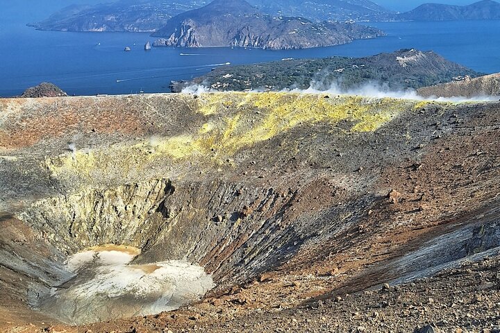 Trekking to discover the Great Crater of Vulcano