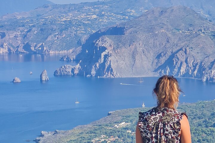 Trekking to discover the Great Crater of Vulcano