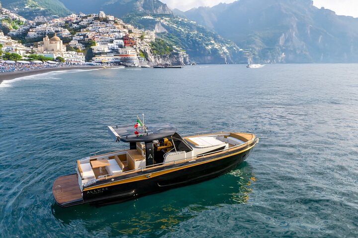 Blue Grotto Visit and Capri Semi-Private Boat Tour