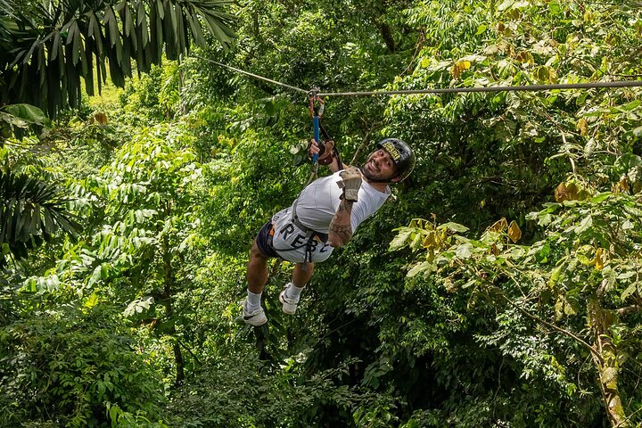 Zipline Tour in La Fortuna with Arenal Volcano Views