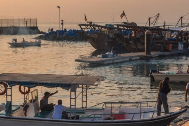Kuwait: Half-Day City & Desert Tour with Pick-Up & Drop-Off