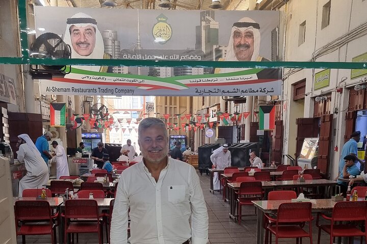 Kuwait: Half-Day City & Desert Tour with Pick-Up & Drop-Off