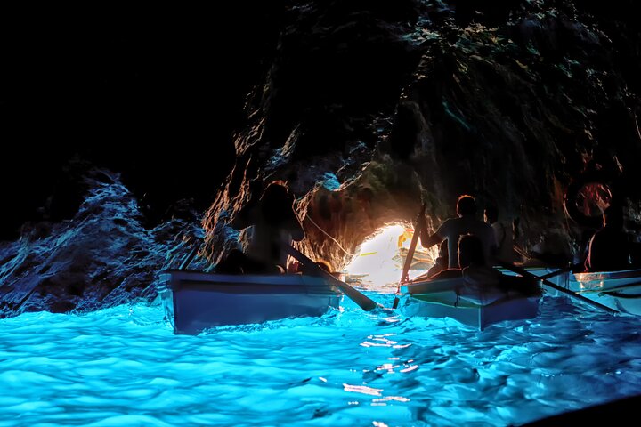 Blue Grotto Visit and Capri Semi-Private Boat Tour