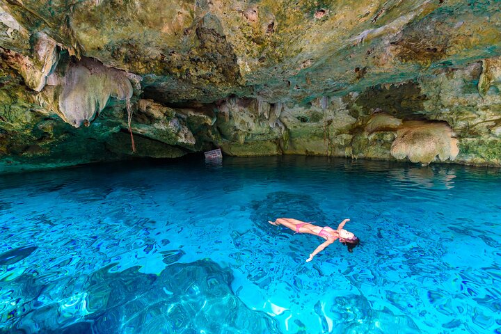 Blue Grotto Visit and Capri Semi-Private Boat Tour