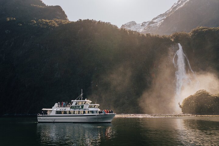 2-Hour Milford Sound Scenic Cruise