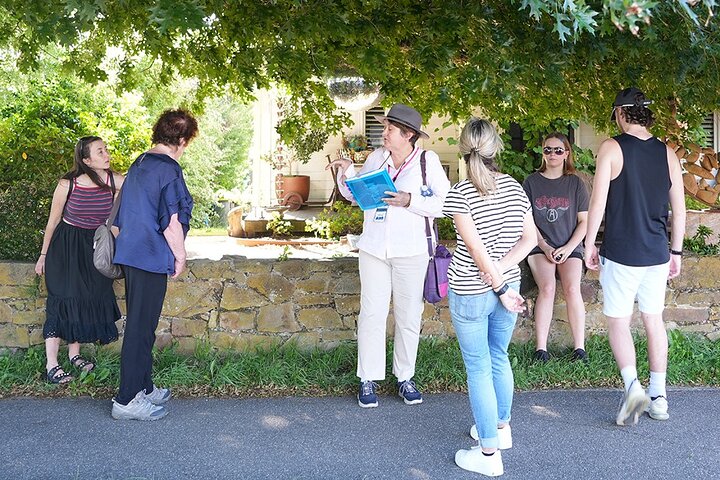 Cammino di Hepburn (Hepburn Walking Tour) at 4.30pm each Friday
