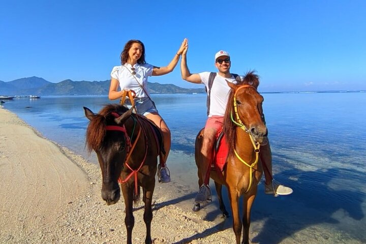Gili Trawangan Beach Horseback Riding with Pickup Hotel