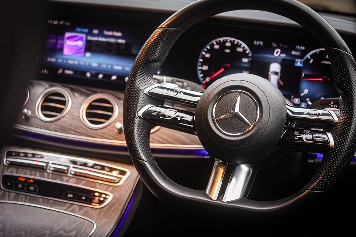 Southampton to Heathrow or Gatwick Airport Private LuxuryTransfer