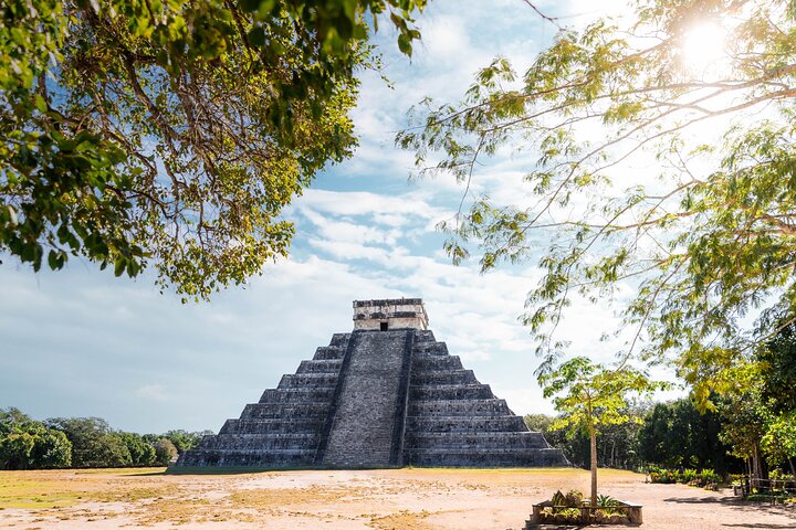 Chichen Itza Ticket with optional Guide