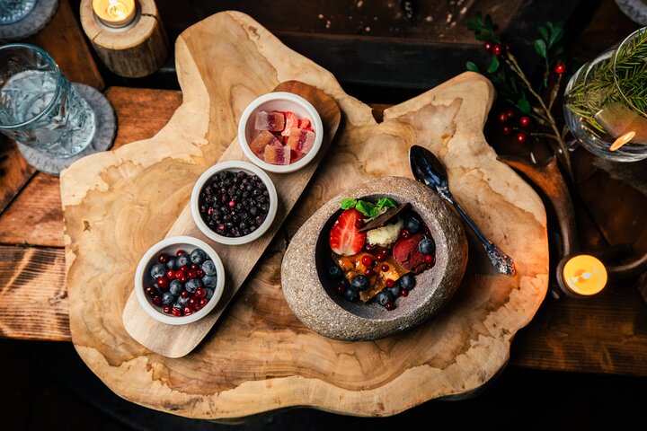 Private Expedition: INTO THE WILD Safari & Lunch in Glass Igloo