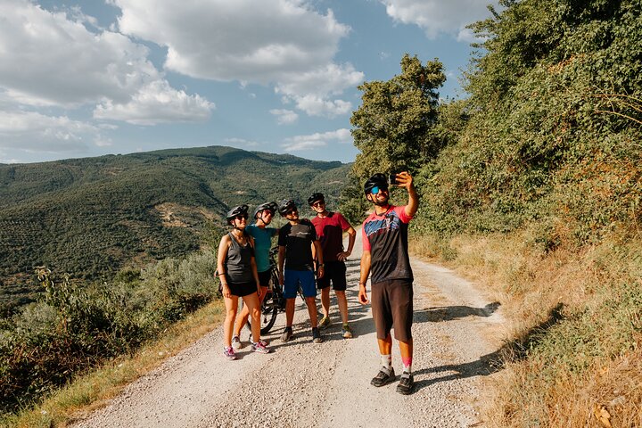 Cortona - Easy guided eBike tour around the Etruscan City.