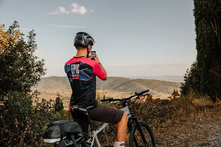 Cortona - Easy guided eBike tour around the Etruscan City.