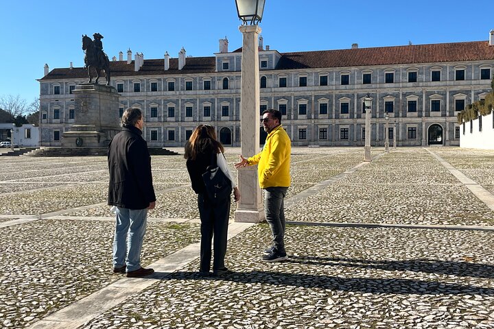 Walking Tour in Vila Viçosa