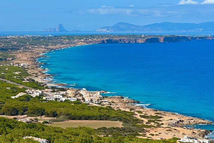 Formentera 4X4 Tour of Secret Corners in Land Rover Defender