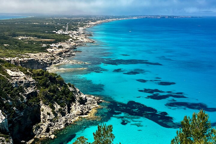 Formentera 4X4 Tour of Secret Corners in Land Rover Defender