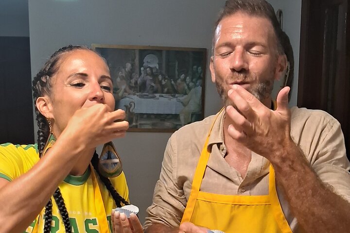 Cooking class in Salvador, fun hands on experience with caips