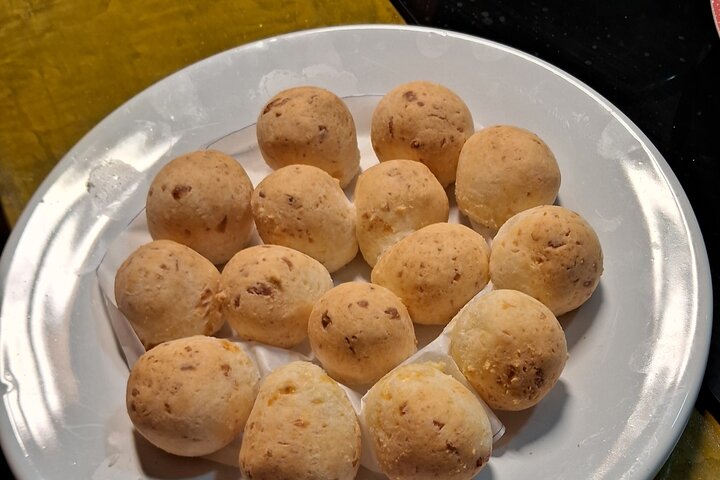 Cooking class in Salvador, fun hands on experience with caips