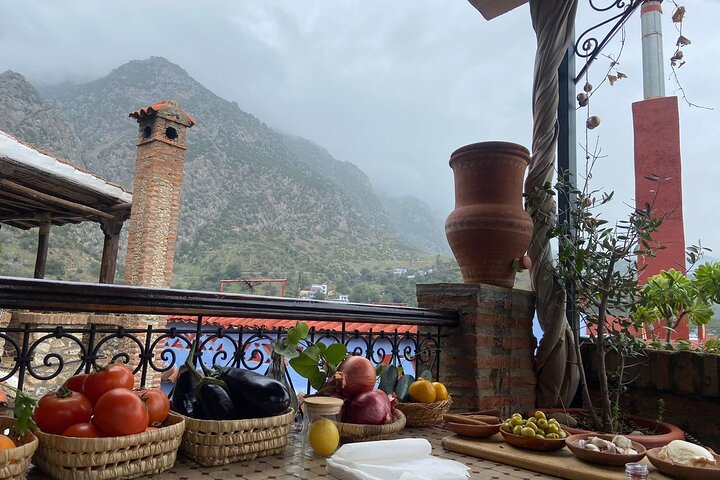 Chefchaouen Private Cooking Class with Mountain View