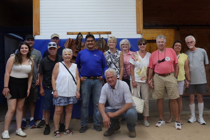 Half-Day Thoroughbred Horse Farm Tour in Kentucky
