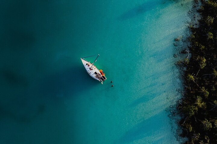Sunset Sailing Tour in Bacalar with Outdoor Bar and Lunch