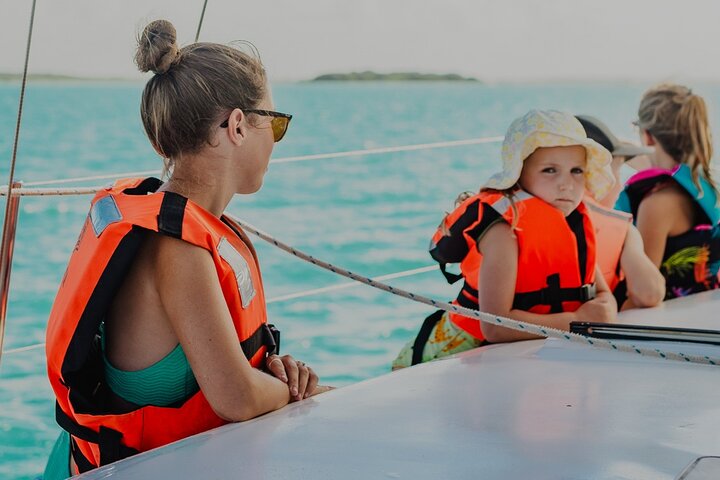 Sunset Sailing Tour in Bacalar with Outdoor Bar and Lunch